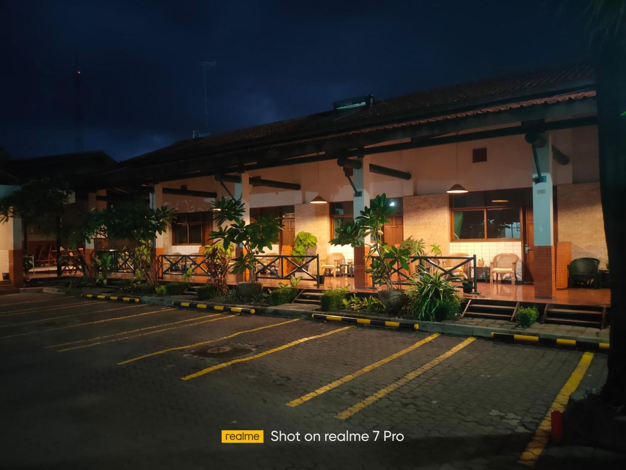 Hotel Aneka Baru Sleman  Dış mekan fotoğraf